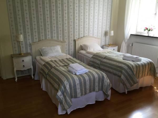 Herrgards Hotell Gyllene Haesten Västervik Esterno foto