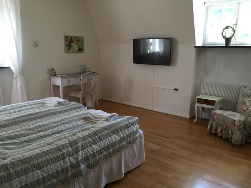 Herrgards Hotell Gyllene Haesten Västervik Esterno foto