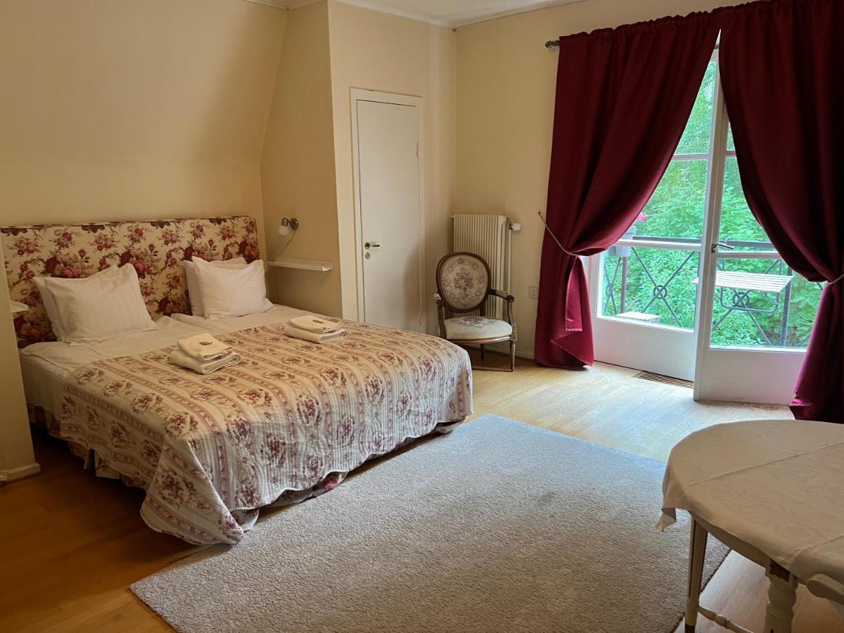 Herrgards Hotell Gyllene Haesten Västervik Esterno foto