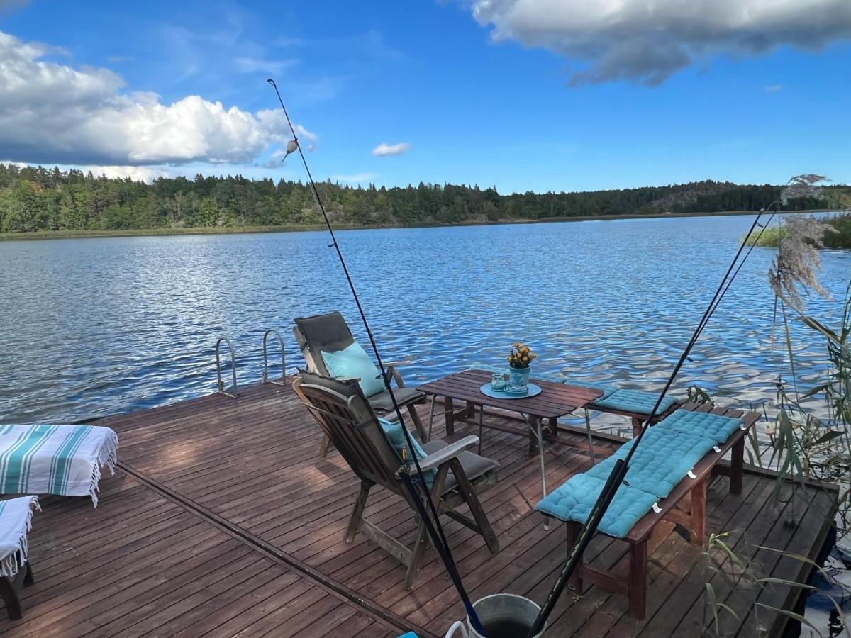 Herrgards Hotell Gyllene Haesten Västervik Esterno foto